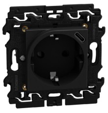 Bticino Light Now - розетка немецкого стандарта с USB C 2К+З, цвет черный - YD4141USB