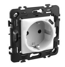 Розетка электрическая с USB зарядкой 2R+З/USB тип C ~250В 16А/=5В 1.5А - 2 модуля. Цвет Белый. Bticino серия CLASSIA. RW4141USB