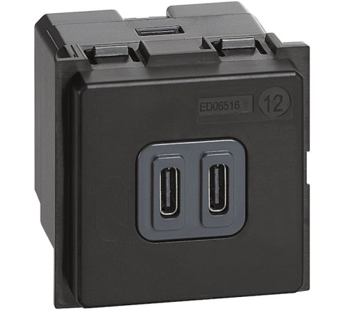 Розетка зарядное устройство USB 2 разъёма тип - C/тип - C 3000мА 2 модуля. Цвет Чёрный. Bticino серия Living Now. K4702+K4286C2+KG12C